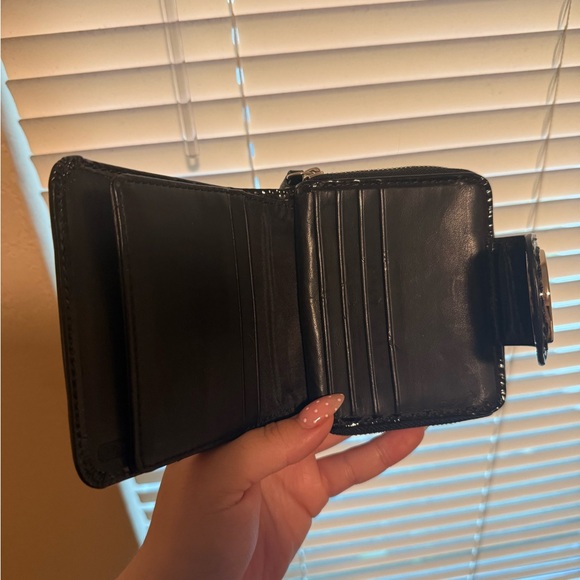 COACH Black Patent Leather Turnlock Wallet - Picture 6 of 7